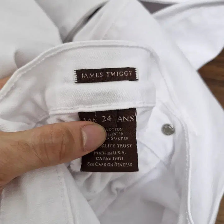 [BUNJANG] JAMESJEANS White Denim Jeans / [24] 제임스진 화이트 데님 바지