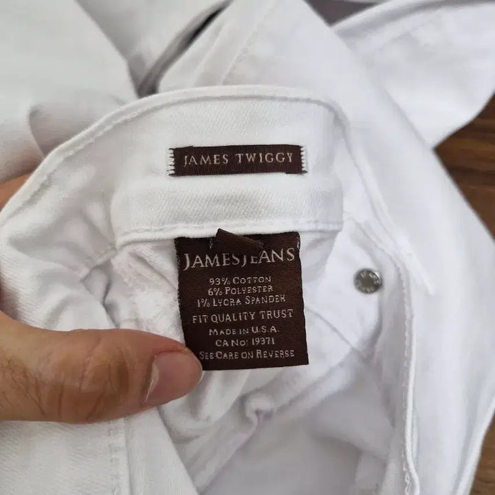 [BUNJANG] JAMESJEANS White Denim Jeans / [24] 제임스진 화이트 데님 바지