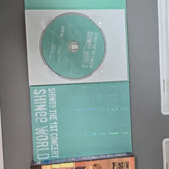 [BUNJANG] SHINee World 1 Concert Album Bundle Set / 샤이니월드 1 떡국콘 콘서트 앨범 CD / DVD 포토북 일괄