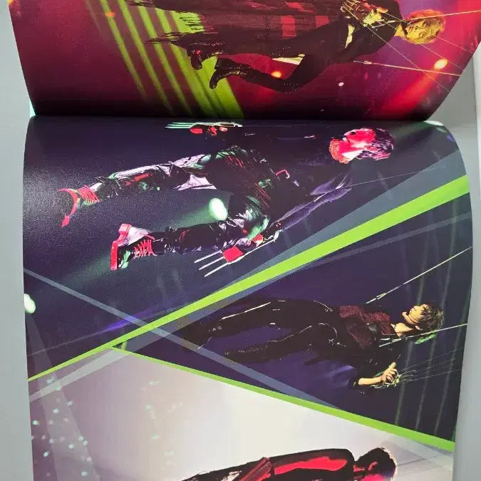 [BUNJANG] SHINee World 1 Concert Album Bundle Set / 샤이니월드 1 떡국콘 콘서트 앨범 CD / DVD 포토북 일괄