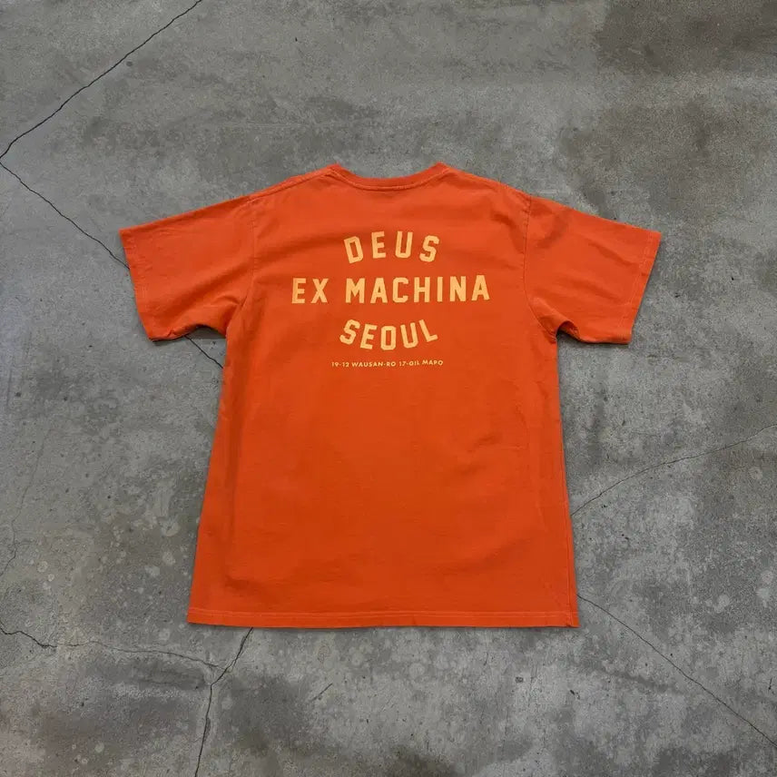 [BUNJANG] Deus Ex Machina Seoul Orange T-Shirt / 데우스 엑스 마키나 서울 반팔