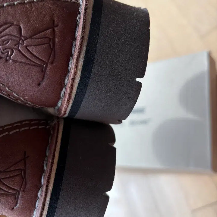 [BUNJANG] Clarks x Beams x END. Trek Hike GTX (UK 8.5) / 클락스 x 빔즈 x 엔드 콜라보 트렉 하이 GTX (UK 8.5)