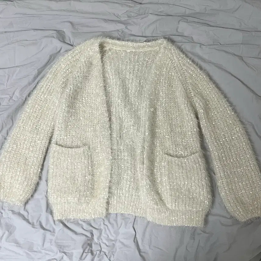 [SOLD OUT] 부띠끄유 우아 펄 가디건 화이트 새상품