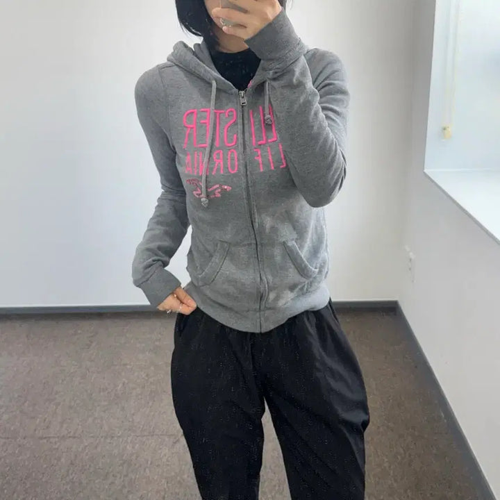 [SOLD OUT] Hollister 홀리스터 핑크 로고 그레이 후드집업