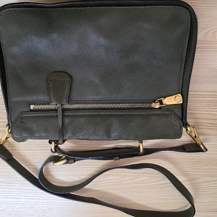 [BUNJANG] Anne Klein Olive Green Crossbody Bag / 앤클라인 올리브색 가방 크로스백