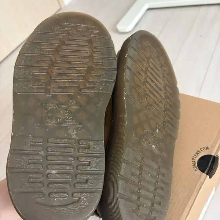 [BUNJANG] Dr. Martens Renly Fisherman Sandal Savannah Tan Beige / 닥터마틴 피셔맨 샌들 렌리 사바나 탄 베이지 UK4(UK5)