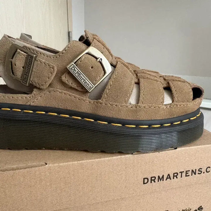 [BUNJANG] Dr. Martens Renly Fisherman Sandal Savannah Tan Beige / 닥터마틴 피셔맨 샌들 렌리 사바나 탄 베이지 UK4(UK5)