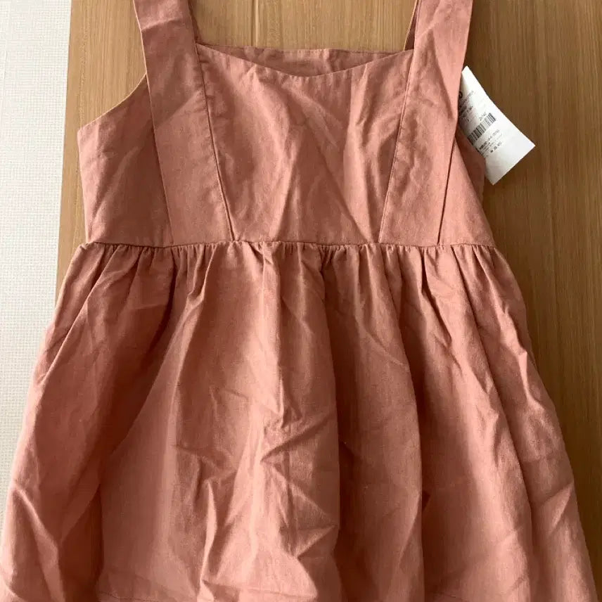 [BUNJANG] Frill Sleeveless Blouse / 프릴 나시 민소매 블라우스 새상품