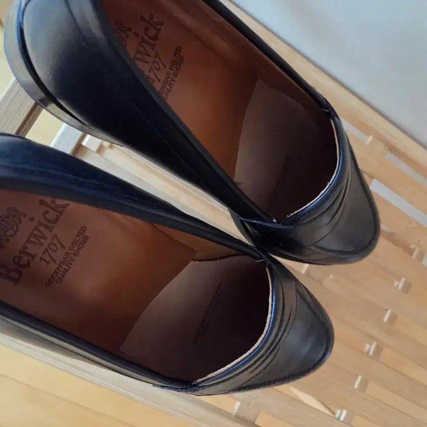 [BUNJANG] Berwick Black Penny Loafers / Berwick 버윅 블랙 페니 로퍼