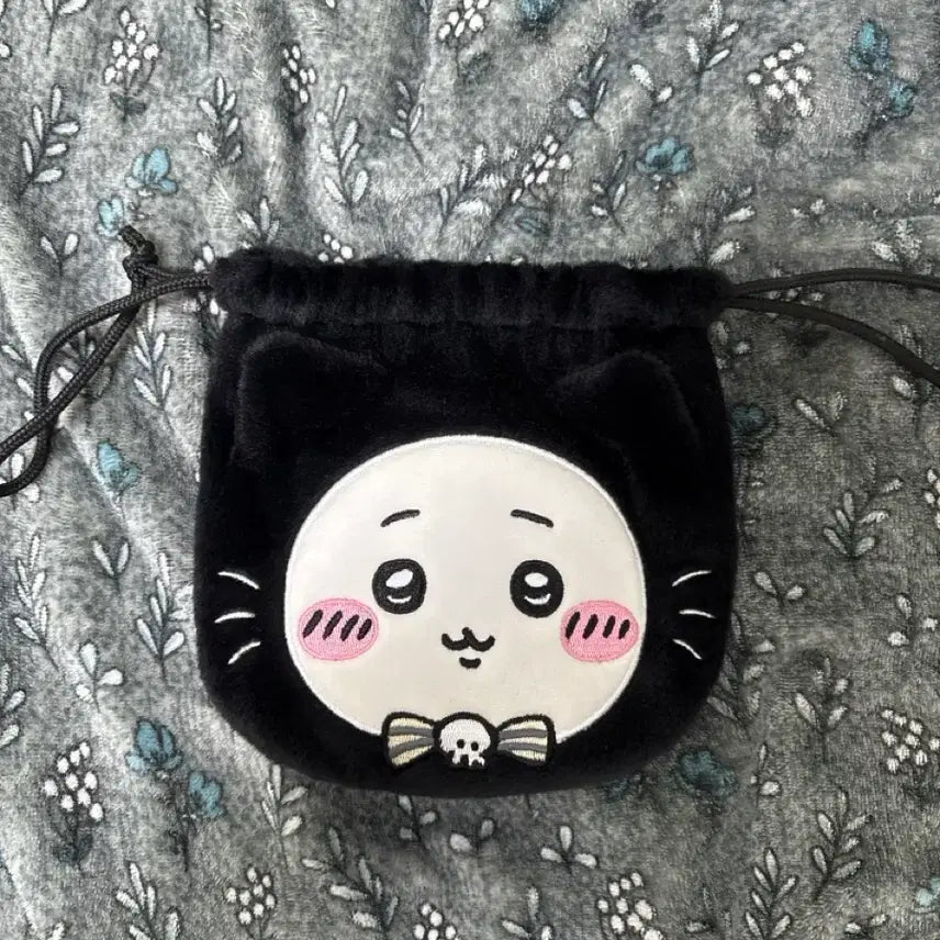 [BUNJANG] Chiikawa Limited Edition Drawstring Pouch / 치이카와 한정판 파우치