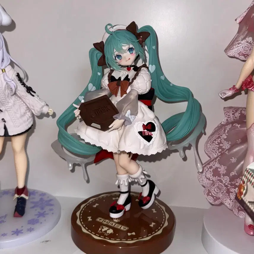 [BUNJANG] FURYU Vocaloid x Tirol Choco Trio Try It! Hatsune Miku Milk Figure / 후류 보컬로이드x티롤초코 trio try it 피규어 하츠네 미쿠 밀크