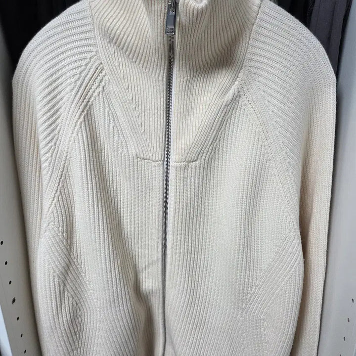 [SOLD OUT] Theory 띠어리 아이보리 집업 니트 L (105 size)