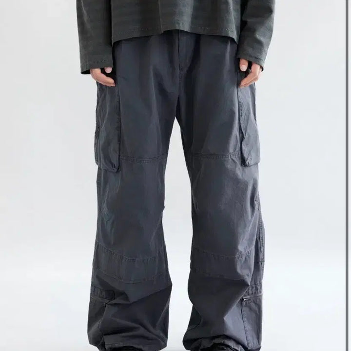 [SOLD OUT] 해칭룸 집카고팬츠 네이비 zip cargo 1사이즈