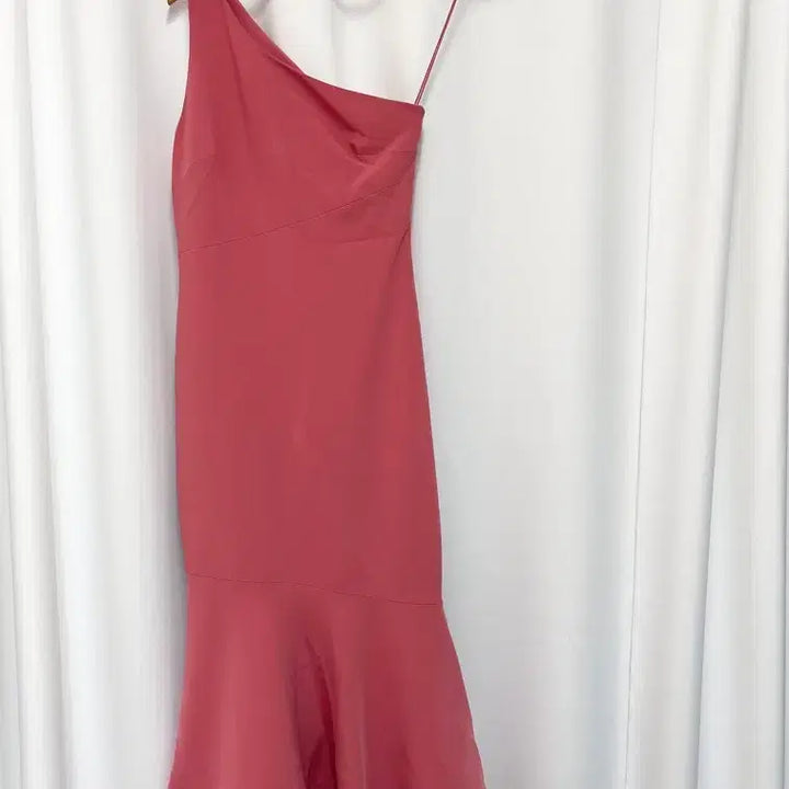 [BUNJANG] Cinq à Sept One Shoulder Flare Pink Dress / 생카셉 원숄더 플레어 핑크 원피스