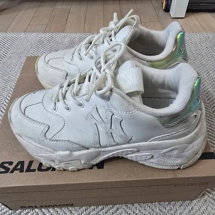 [BUNJANG] MLB New York Yankees Big Ball Chunky Sneakers / MLB 뉴욕 양키스 빅볼 청키 운동화 230mm