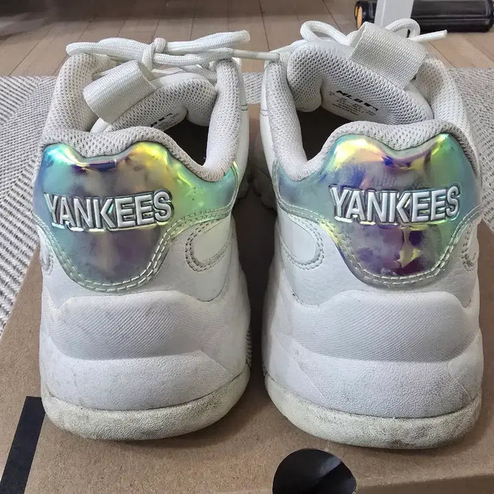 [BUNJANG] MLB New York Yankees Big Ball Chunky Sneakers / MLB 뉴욕 양키스 빅볼 청키 운동화 230mm