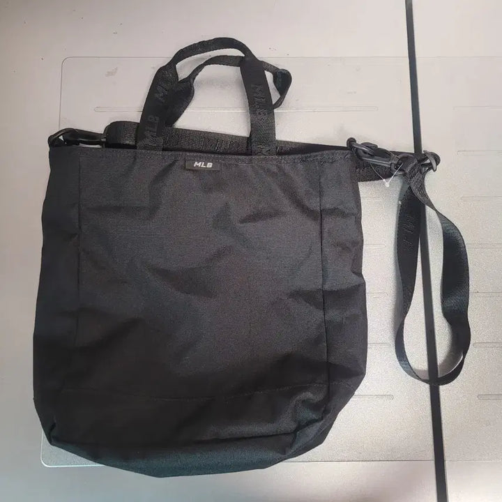 [BUNJANG] MLB New York Yankees Black Tote &amp; Shoulder Bag / MLB 뉴욕 양키스 블랙 토트백 겸 숄더백