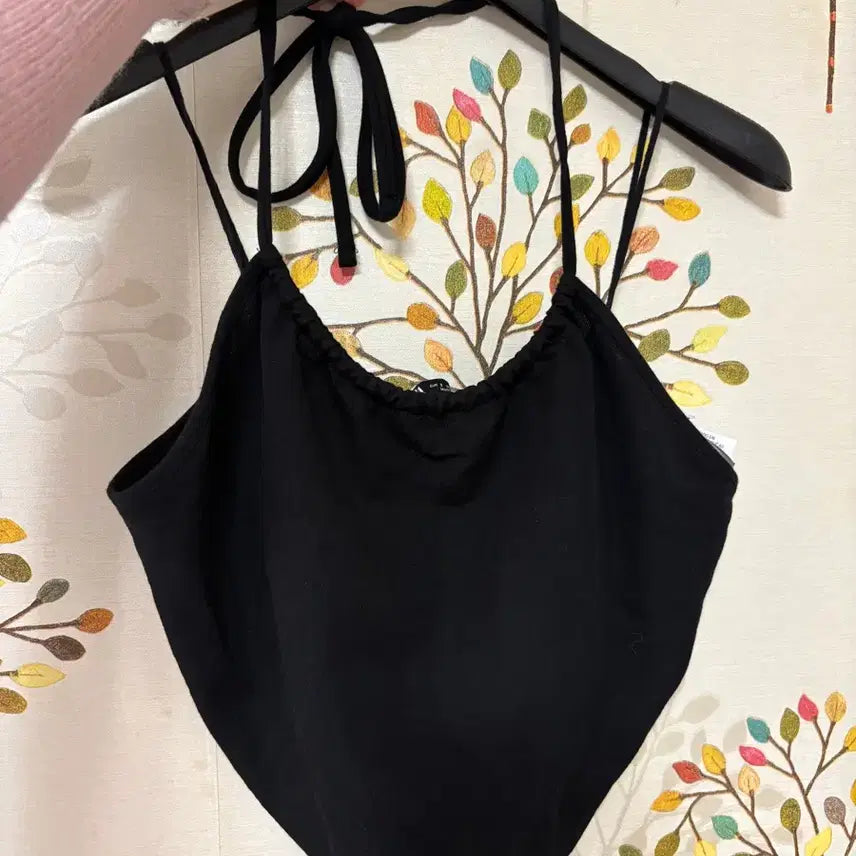 [BUNJANG] Zara Black Halterneck Crop Top / 자라 블랙 홀터넥 크롭탑