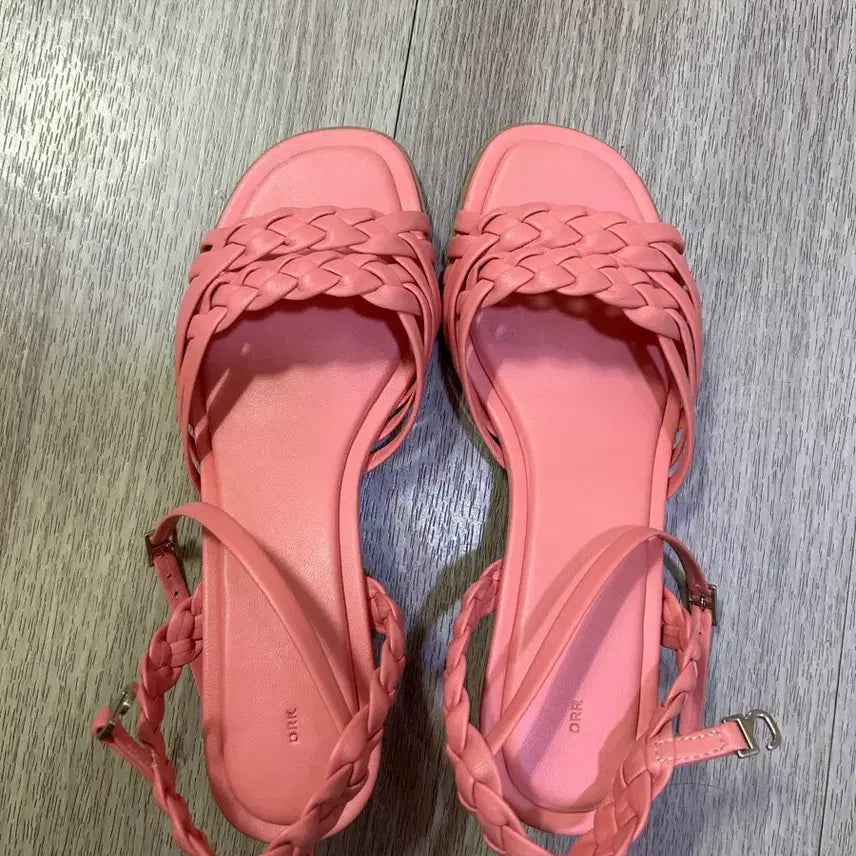 [SOLD OUT] 오르 ORR 샌들