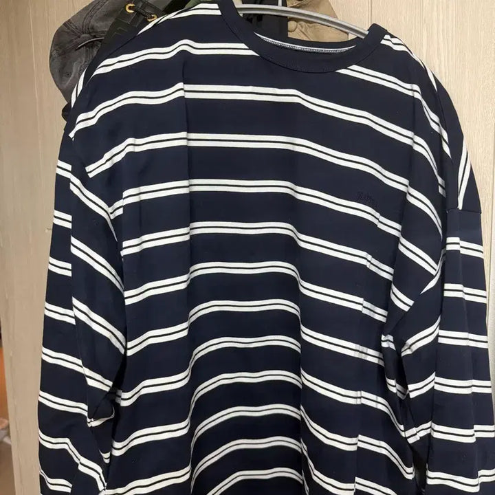 [BUNJANG] Juun.J 25SS Long Sleeve Navy T-shirt / 준지25ss 복각 롱슬리브 네이비 판매합니다.