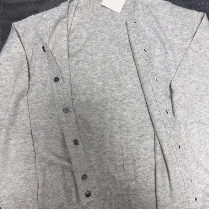 [BUNJANG] Layered Cardigan Sweatshirt Integrated Knit / (새상품)레이어드 가디건 맨투맨 일체형 니트