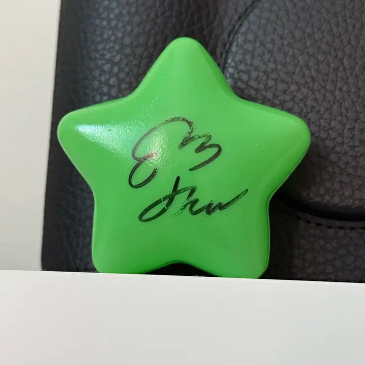 [SOLD OUT] 엔시티위시 재희 대영 싸인볼 위시 위츄 팝츄 댕트리버 로그인 서울