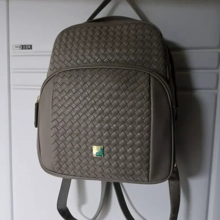 [SOLD OUT] 가죽 짜임 백팩 베이지