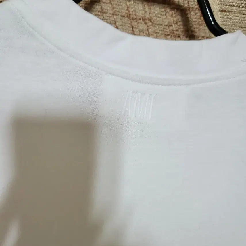 [SOLD OUT] 아미 스몰 하트 반팔 티셔츠 화이트 (S)