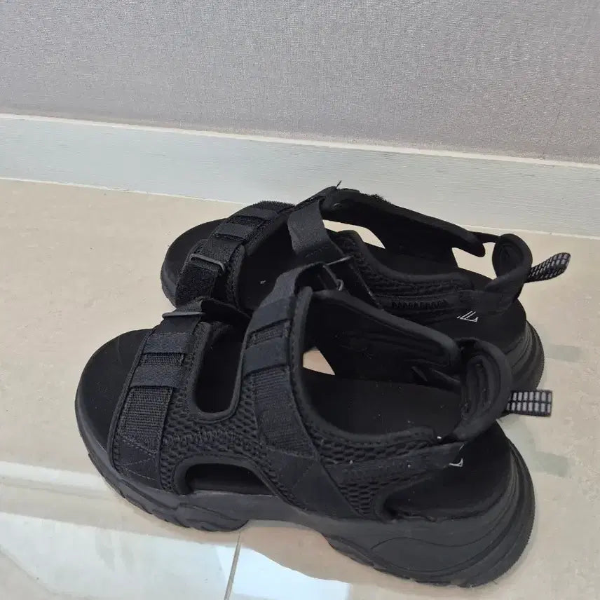 [BUNJANG] ZARA 블랙 샌들 240 / ZARA 블랙 샌들 240