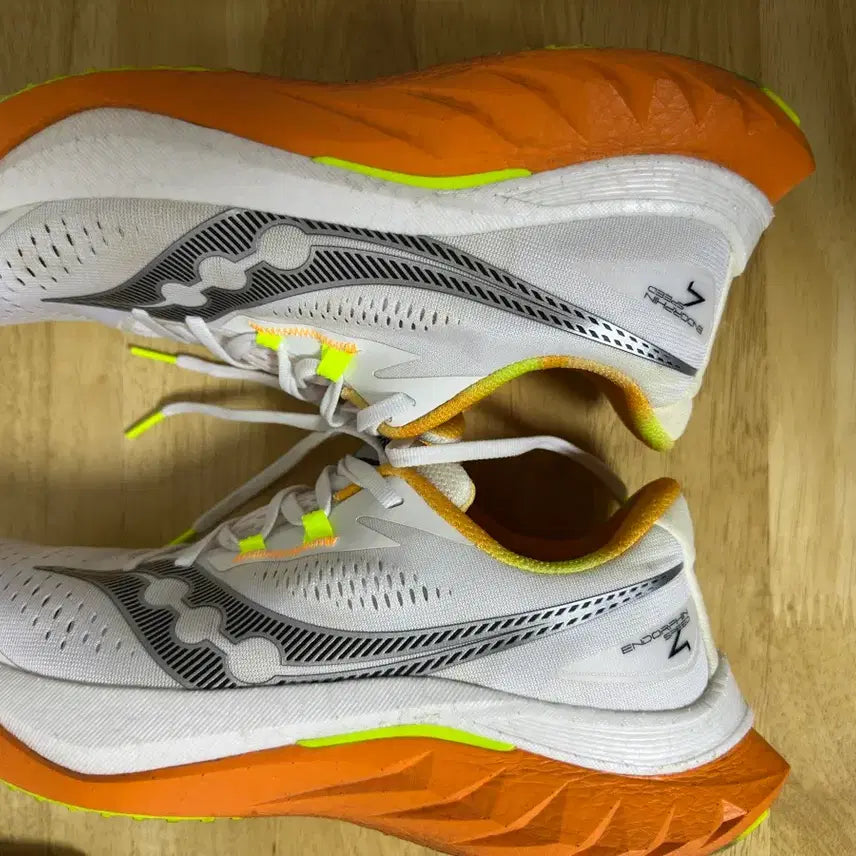 [BUNJANG] Saucony Endorphin Speed 4 Running Shoes / [285mm] 써코니 엔돌핀 스피드4