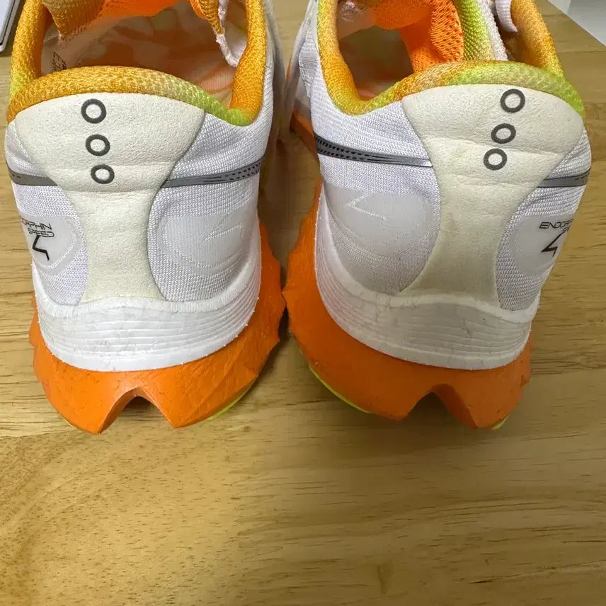 [BUNJANG] Saucony Endorphin Speed 4 Running Shoes / [285mm] 써코니 엔돌핀 스피드4