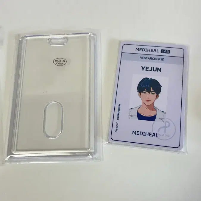 [BUNJANG] PLAVE Mediheal Membership Card Bundle Set / 플레이브 메디힐 사원증 전체 구성