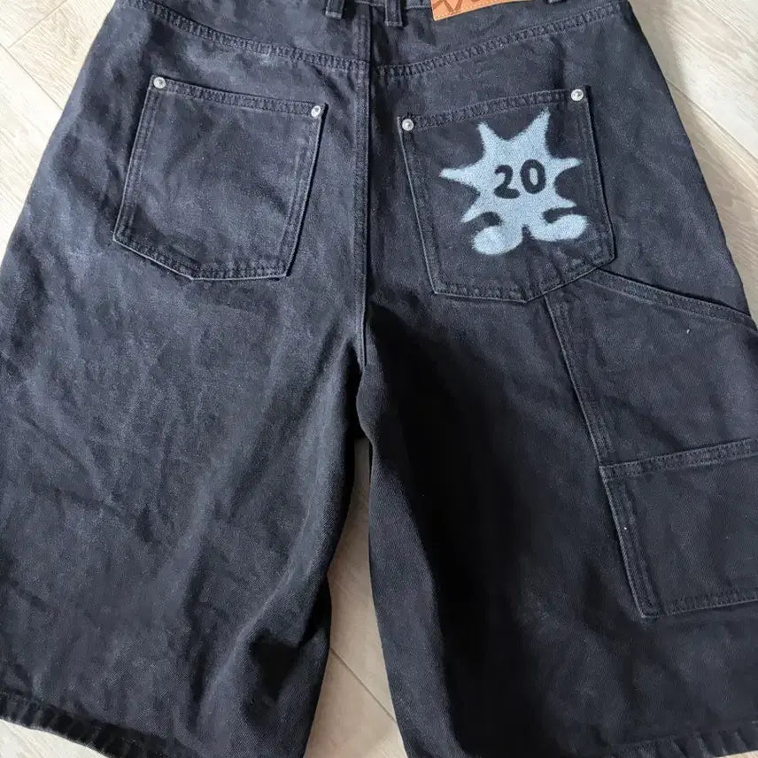 [SOLD OUT] 피지컬 디파트먼트 버뮤다 팬츠