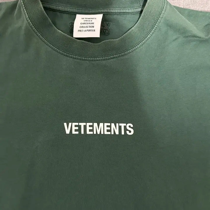 [BUNJANG] VETEMENTS Logo Short Sleeve T-Shirt Green / [M] 베트멍 로고 반팔 티셔츠 그린
