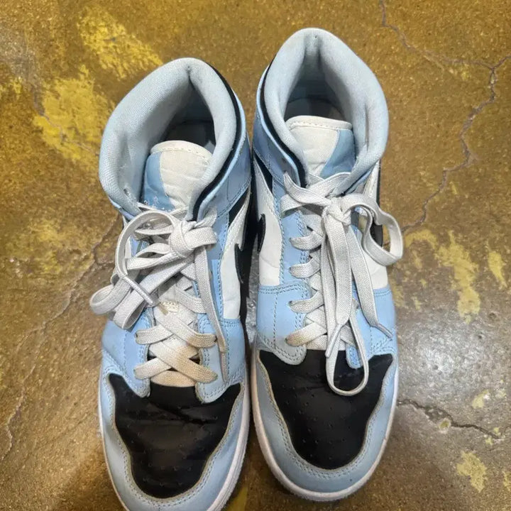 [BUNJANG] Nike Air Jordan 1 Low Blue/Black High-Top / 나이키 에어 조던1 로우 블루/블랙 하이탑