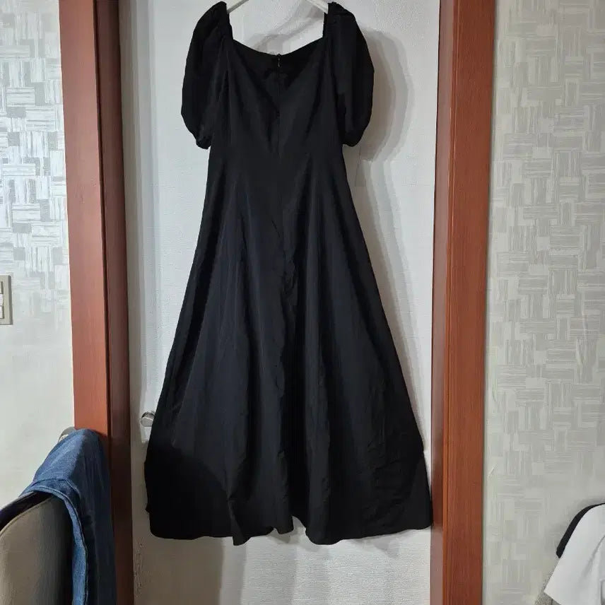 [BUNJANG] Imvely Black Puff Sleeve Long Dress / 임블리 블랙 퍼프 반팔 롱 원피스