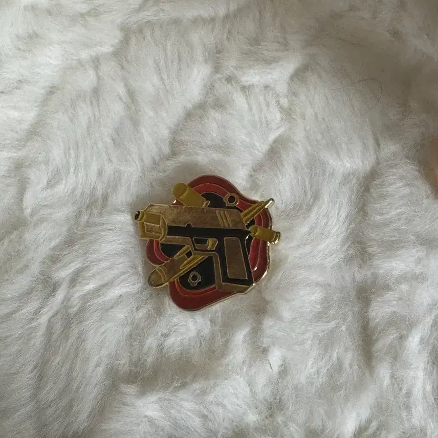 [SOLD OUT] 마피아42 마피아 메탈뱃지 양도 성수 팝업스토어