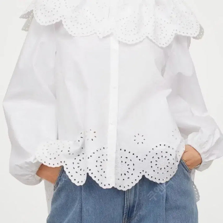 [BUNJANG] H&amp;M Broderie Anglaise Blouse - Small / H&amp;M 브로더리 앙글레즈 블라우스 S