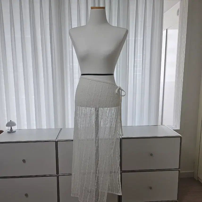 [BUNJANG] Soiree Lace Skirt / 쏘이르 레이스 스커트