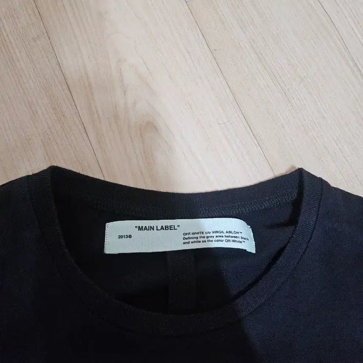 [SOLD OUT] 오프화이트 백로고 썸머 티셔츠 판매