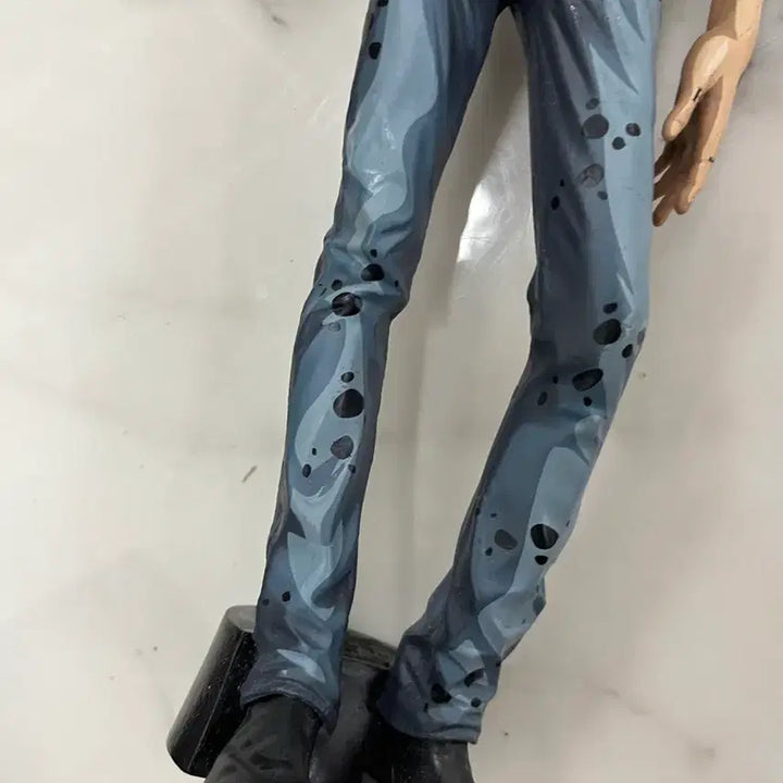 [BUNJANG] One Piece Trafalgar Law Figure / 원피스 트라팔가 로 피규어