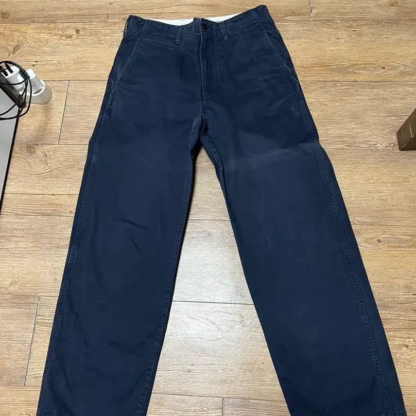 [BUNJANG] Pottery Officer Chino Pants Navy / 포터리 오피서 치노 팬츠 네이비 1