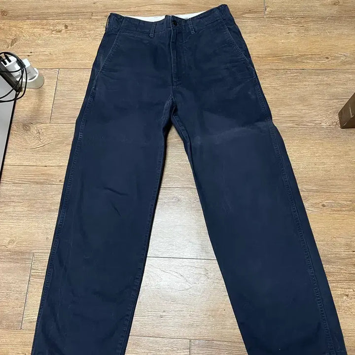 [BUNJANG] Pottery Officer Chino Pants Navy / 포터리 오피서 치노 팬츠 네이비 1