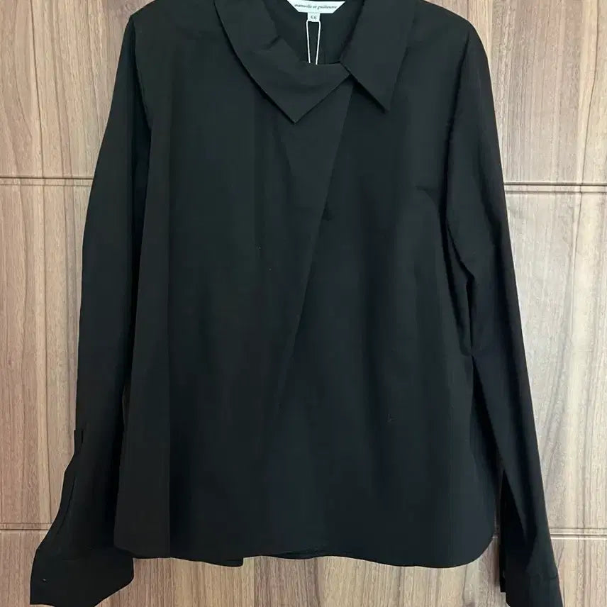 [BUNJANG] Manuelle et Guillaume Balanced Collar Shirt / (마누엘에기욤) Balanced collar shirt (새상품)