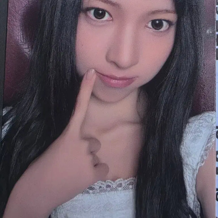 [BUNJANG] Le Sserafim May Photocard / 리센느 공방 포카 메이 양도합니다