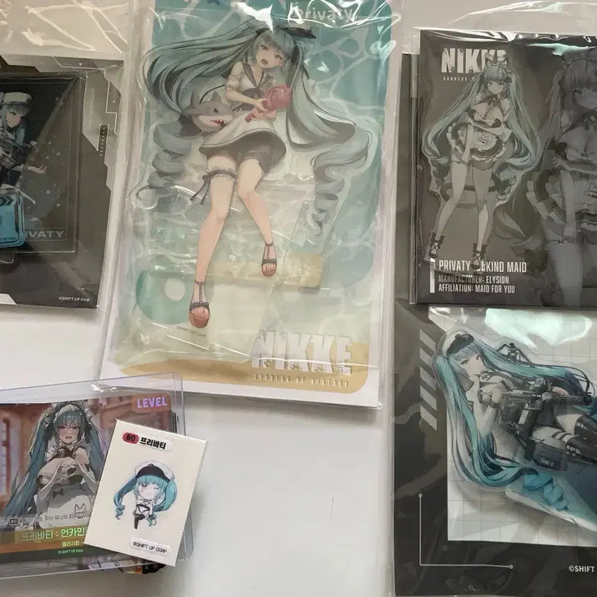 [BUNJANG] NIKKE Privaty Goods Set (Acrylic/Card) / 니케 프리바티 굿즈 세트 (아크릴/카드)