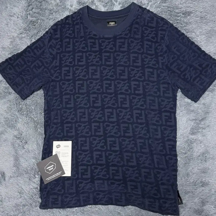 [SOLD OUT] [새상품급/L]펜디 FF로고 반팔티