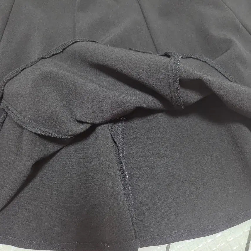 [BUNJANG] Black A-line Skirt / 봄가을용 검은색 A라인 스커트