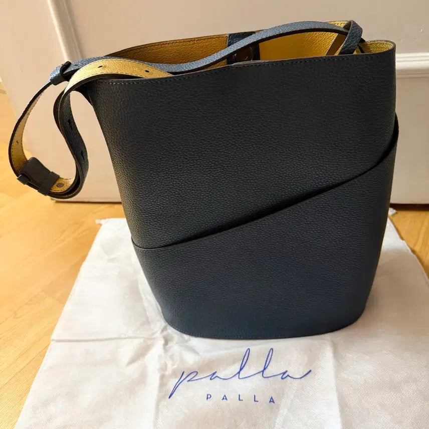 [BUNJANG] Palla 4 in 1 Bag / Palla 가방(4 in 1 BAG)