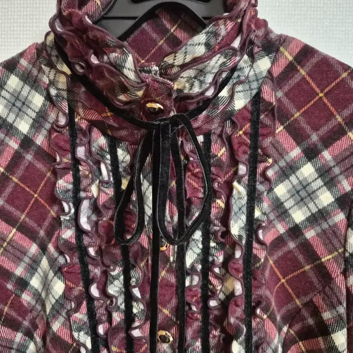 [BUNJANG] Egoist Checkered Frill Blouse Shirt / 에고이스트 체크 프릴 블라우스 셔츠
